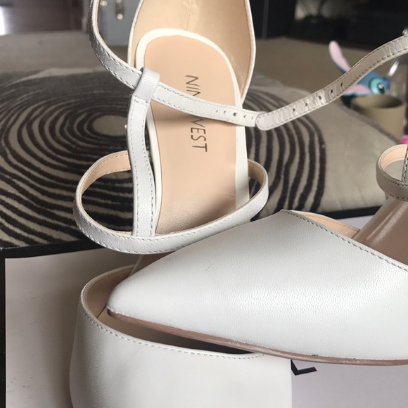 Brand new, never worn white strap heels - Picture 2 of 3